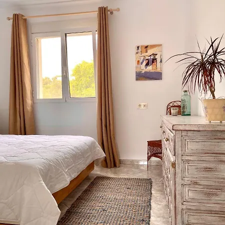 Apartment Sunny With Sea View, Lots Of Land, Very Quiet *