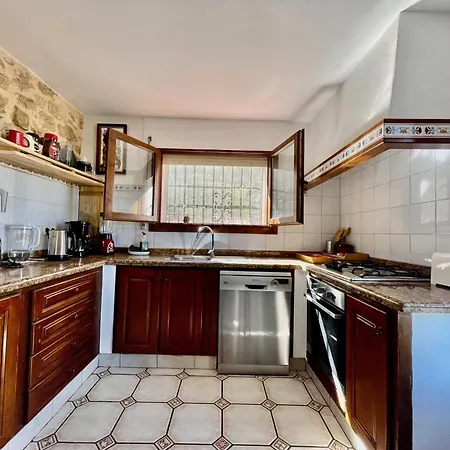 Sunny With Sea View, Lots Of Land, Very Quiet Calpe