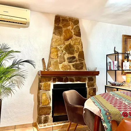 Sunny With Sea View, Lots Of Land, Very Quiet Apartment Calpe